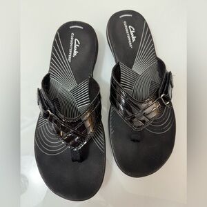 Clarks Women's Black Flipflop Footwear